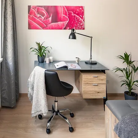Apartment Days - With Balcony And Parking In Trendy New Residential Area In Karlin *